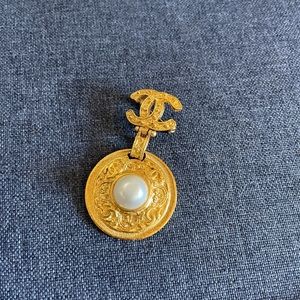 Chanel Gold Coin vintage brooch with pearl.